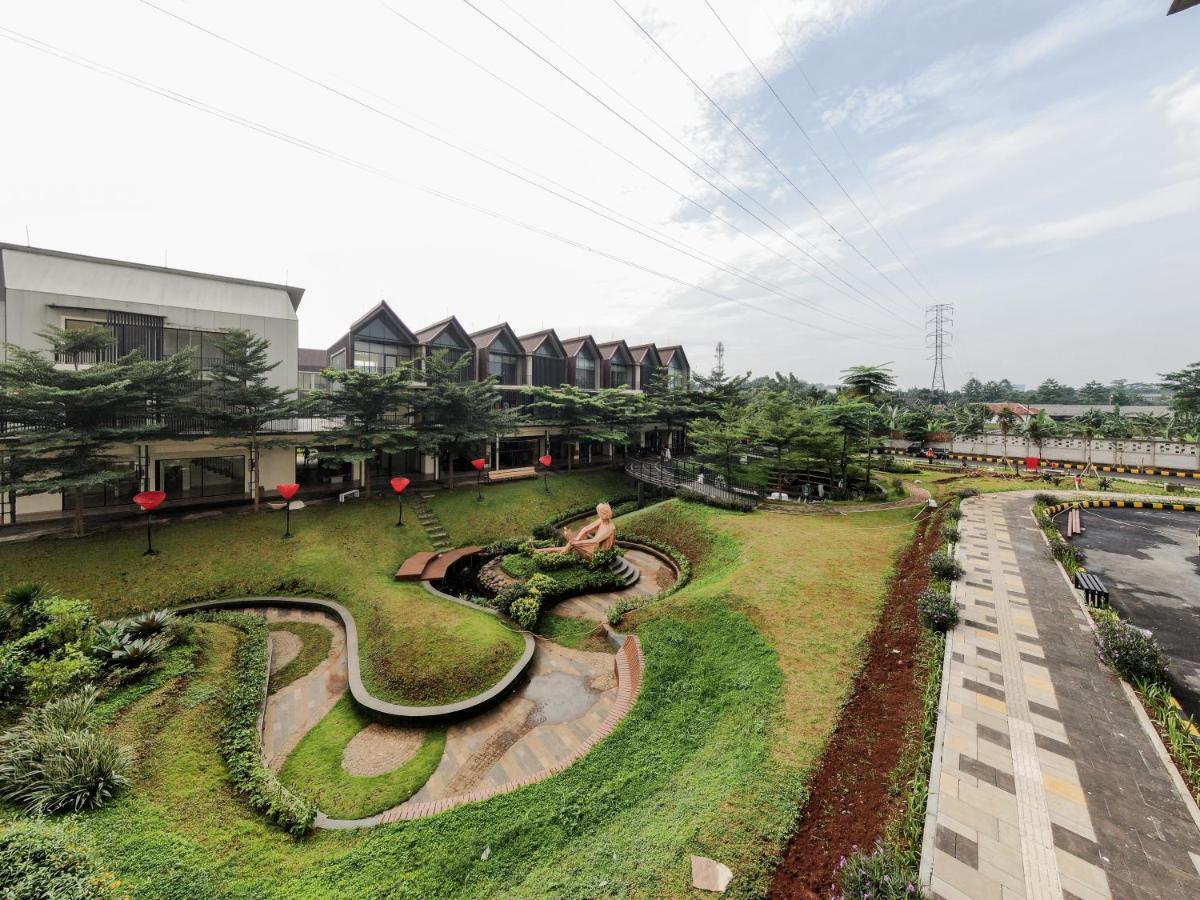 Stay G Royal Sentul Park By Grandhika Kedungmanggu Exterior photo